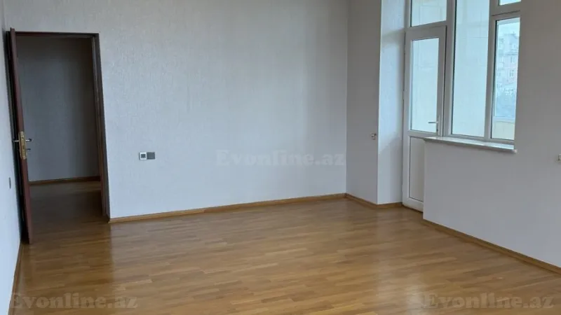 Satılır 3 otaqlı Mənzil Yeni tikili 125 m² 4-cü mikrorayon - şəkil 4