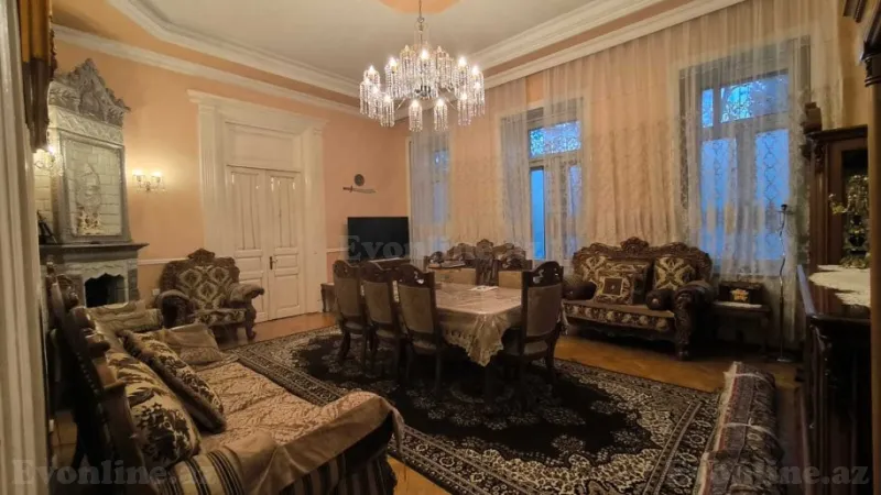 4 otaqlı Mənzil 148 m² Səbail r. Satılır