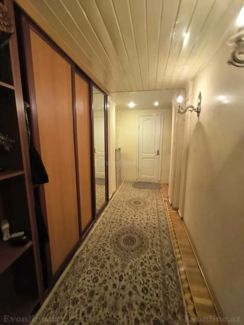 Satılır 4 otaqlı Mənzil Köhnə tikili 148 m² Səbail r. - şəkil 8