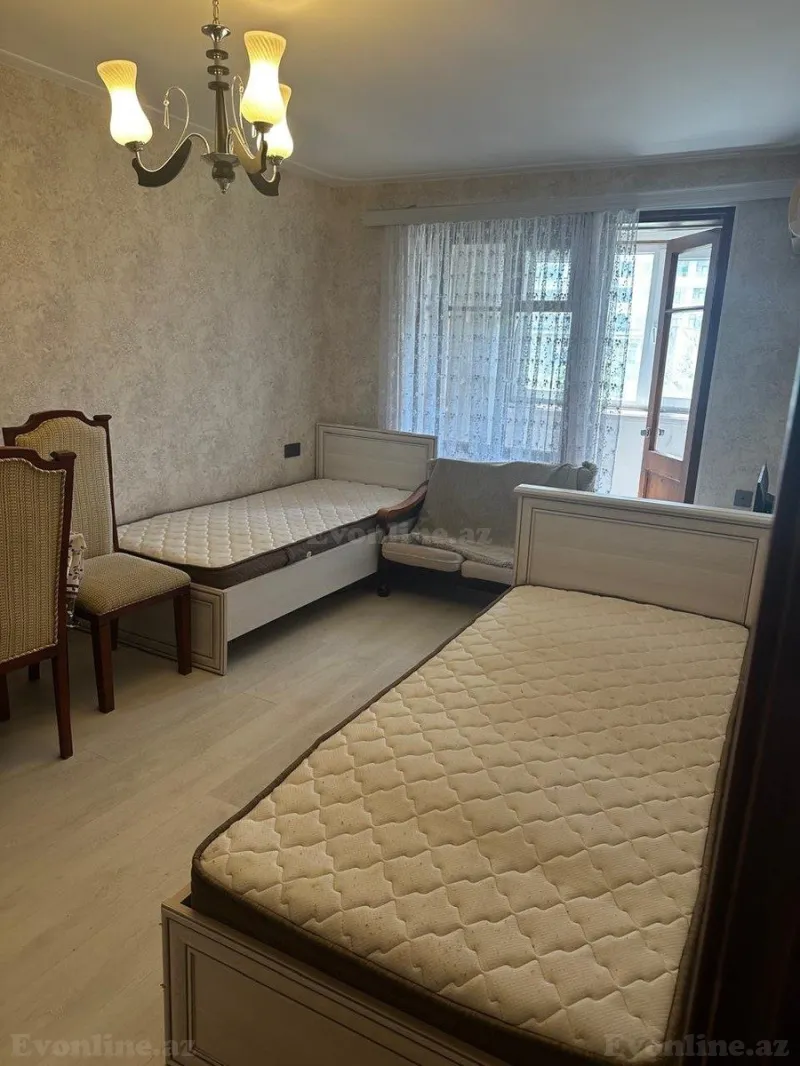 Kirayə verilir 1 otaqlı Mənzil Köhnə tikili 35 m² Yasamal