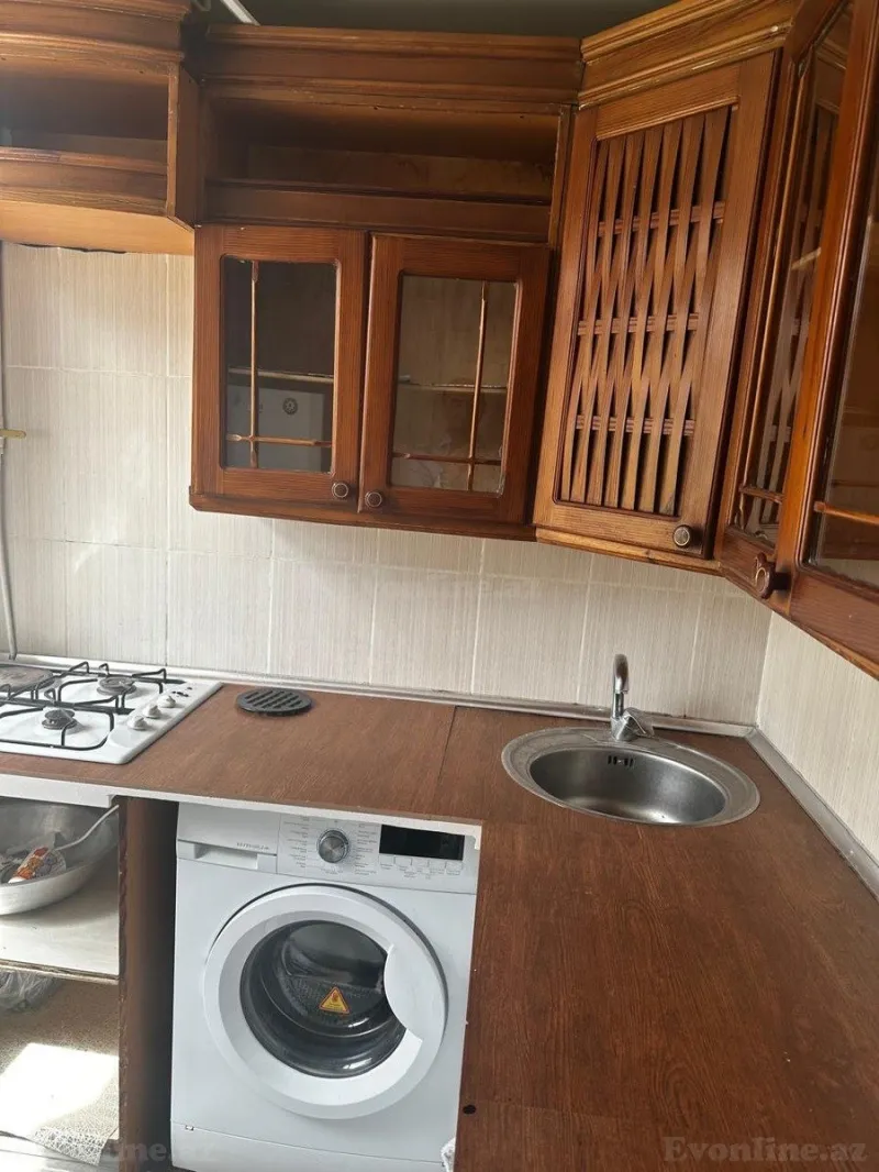 Kirayə verilir 1 otaqlı Mənzil Köhnə tikili 35 m² Yasamal - şəkil 3