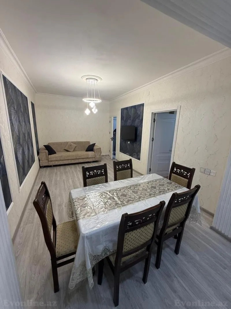 3 otaqlı Mənzil 75 m² 4-cü mikrorayon Satılır