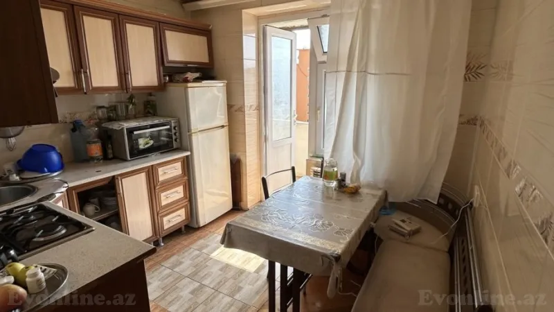 Satılır 3 otaqlı Mənzil Köhnə tikili 80 m² Xətai r. - şəkil 2