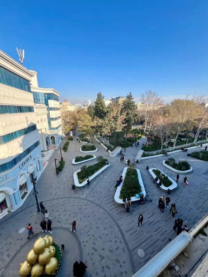 4 otaqlı Ofis 135 m² Sahil m. Kirayə verilir