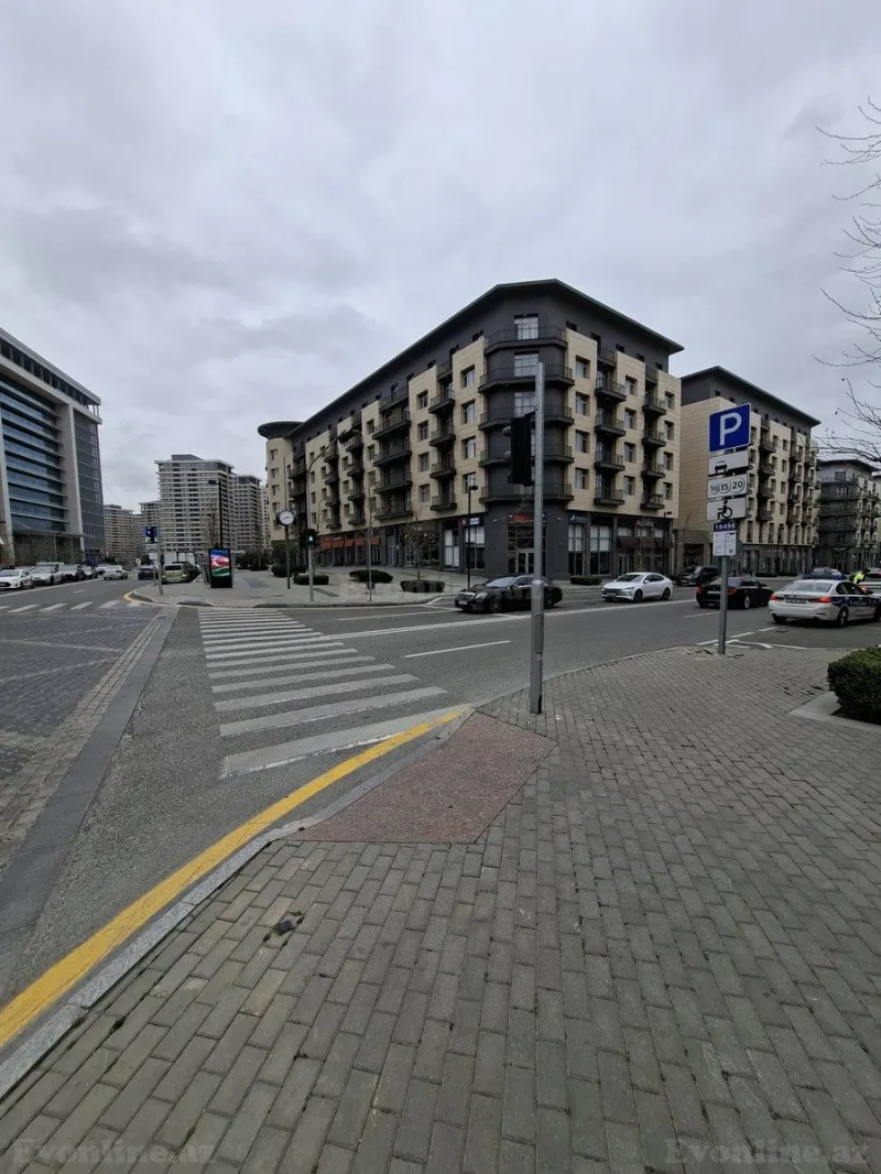 3 otaqlı Mənzil 150.1 m² Xətai r. Satılır