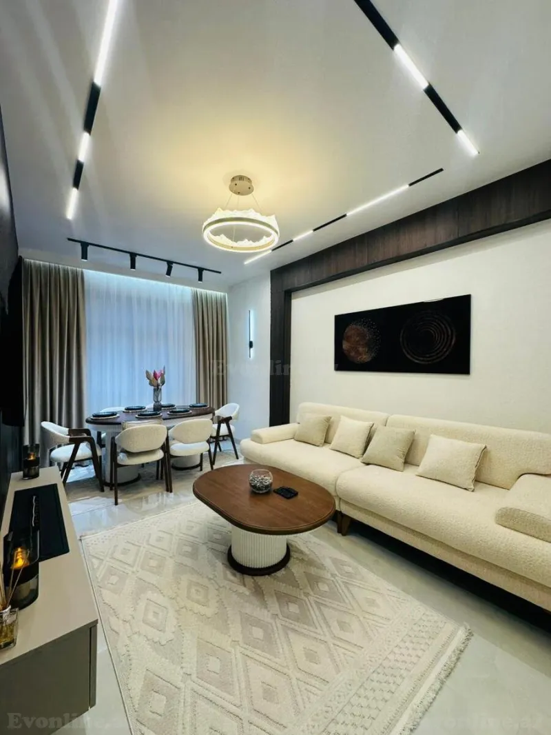 3 otaqlı Mənzil 93 m² Xətai m. Satılır