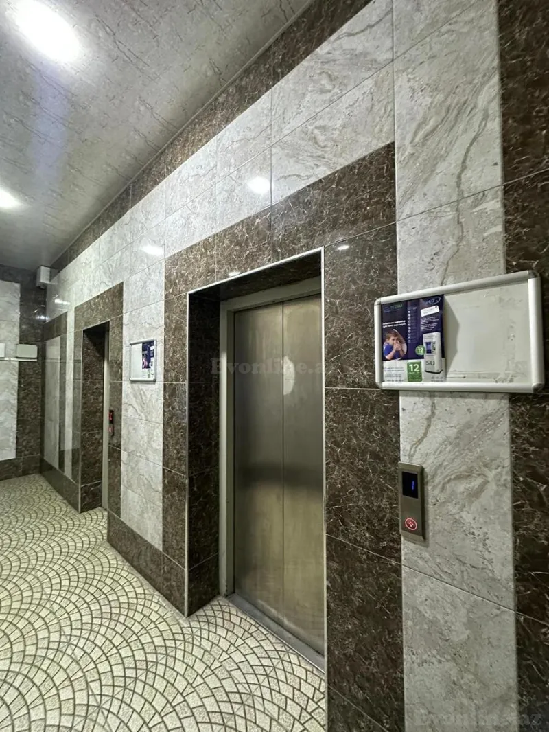 Kirayə verilir 2 otaqlı Mənzil Yeni tikili 60 m² Nərimanov r. - şəkil 6