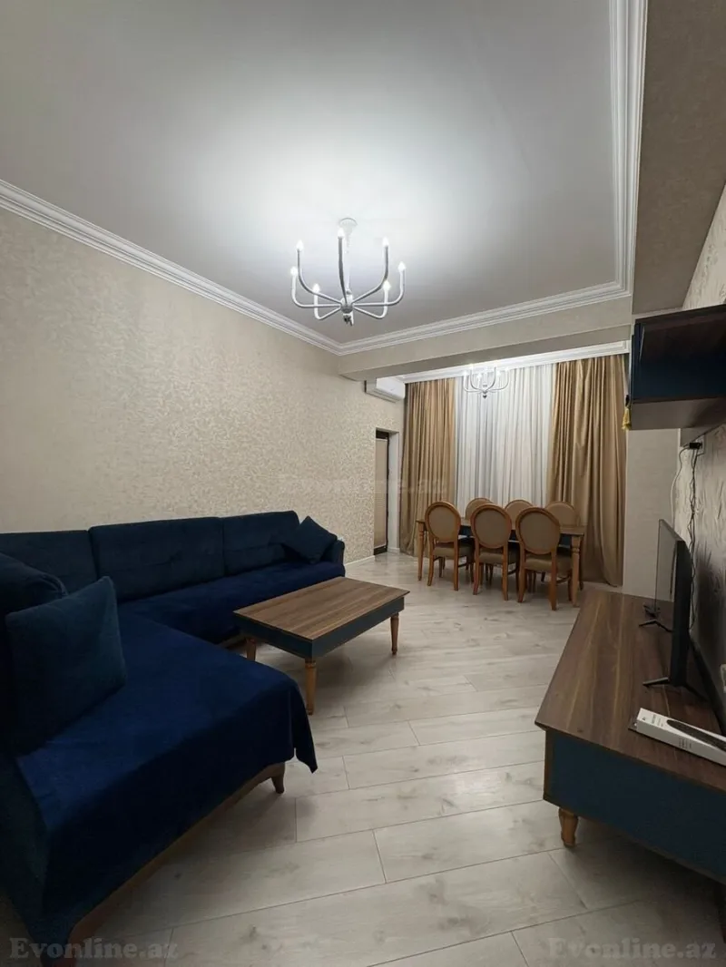 3 otaqlı Mənzil 105 m² 28 May m. Kirayə verilir