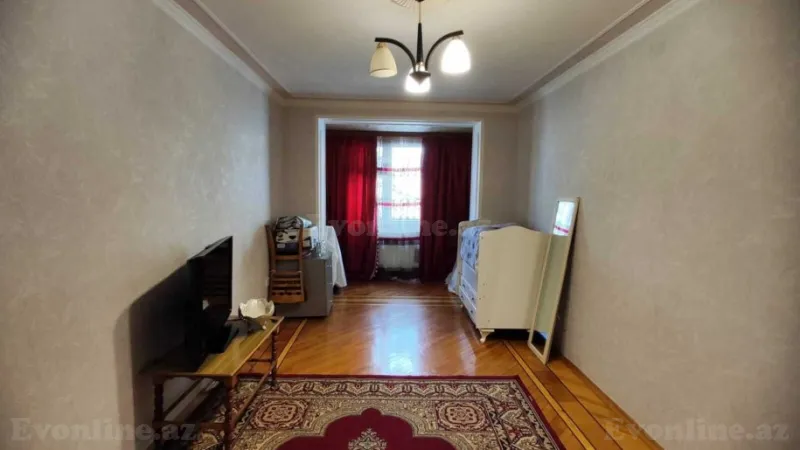 Satılır 3 otaqlı Mənzil Köhnə tikili 80 m² Neftçilər m. - şəkil 3