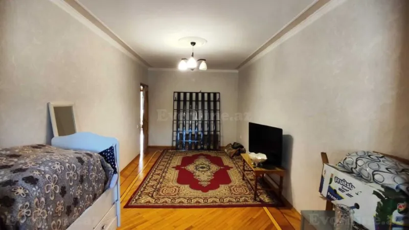 Satılır 3 otaqlı Mənzil Köhnə tikili 80 m² Neftçilər m. - şəkil 4