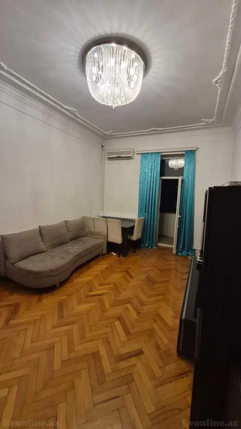 3 otaqlı Mənzil 70 m² Nizami m. Satılır