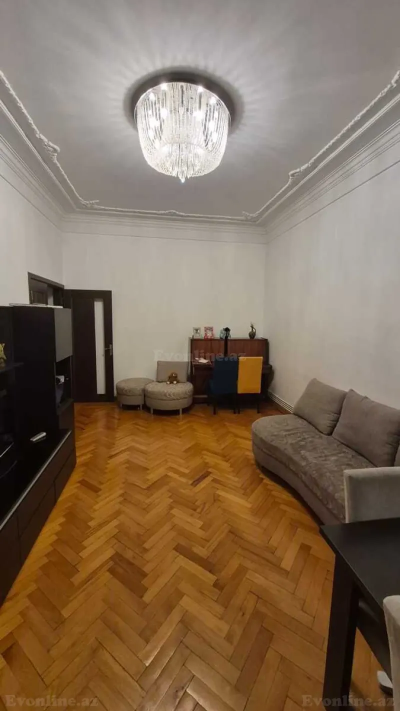 Satılır 3 otaqlı Mənzil Köhnə tikili 70 m² Nizami m. - şəkil 3