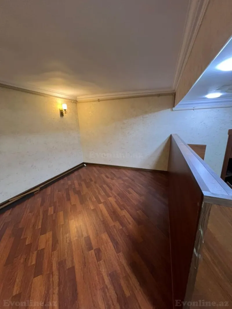 Satılır 3 otaqlı Mənzil Köhnə tikili 60 m² Sahil m. - şəkil 5