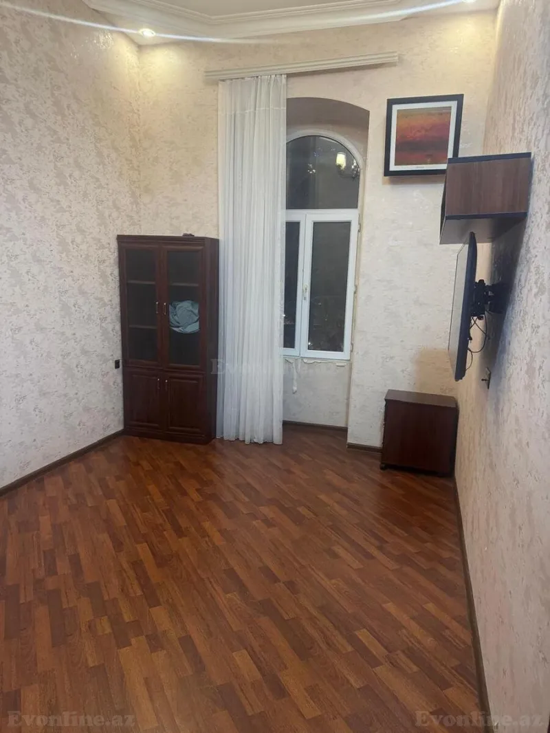 Satılır 3 otaqlı Mənzil Köhnə tikili 60 m² Sahil m. - şəkil 13