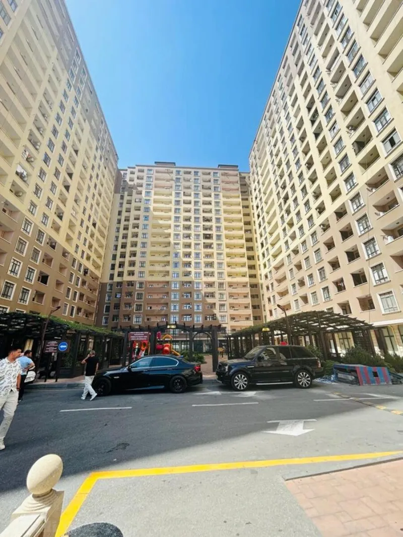 2 otaqlı Mənzil 50 m² İnşaatçılar m. Kirayə verilir