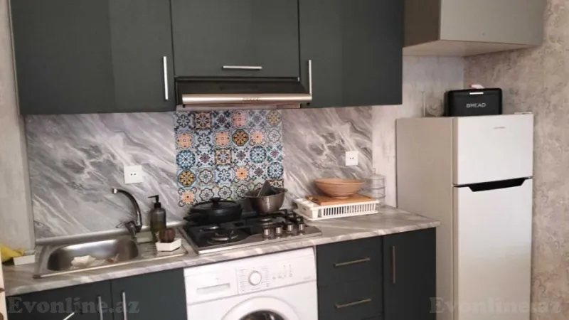 Kirayə verilir 2 otaqlı Mənzil Yeni tikili 50 m² İnşaatçılar m. - şəkil 4