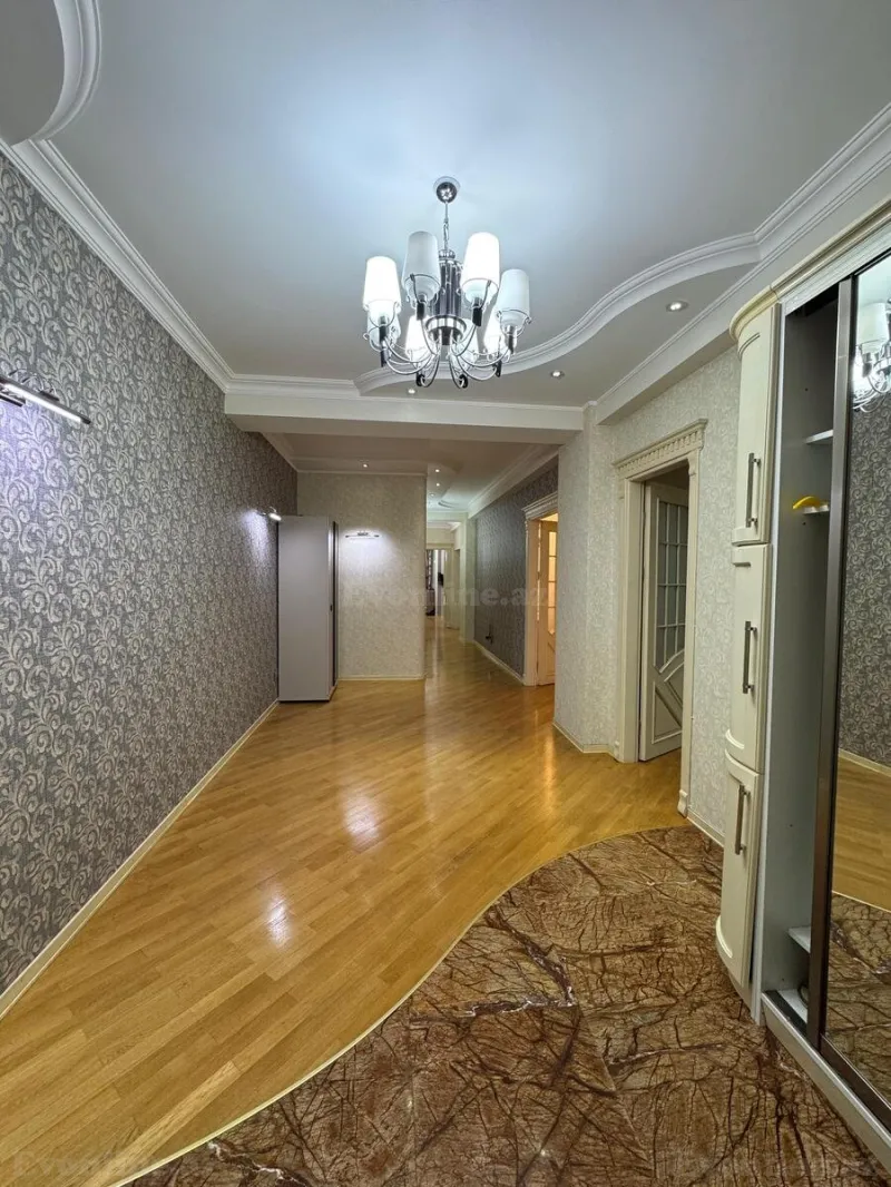 Kirayə verilir 4 otaqlı Mənzil Yeni tikili 195 m² 28 May m. - şəkil 11