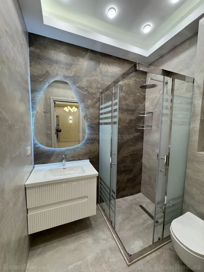 Satılır 3 otaqlı Mənzil Yeni tikili 130 m² 28 May m. - şəkil 9