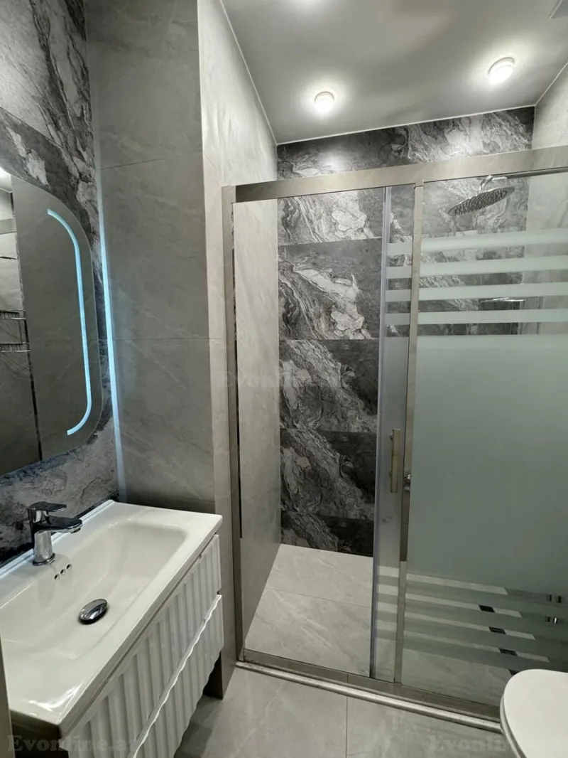 Satılır 3 otaqlı Mənzil Yeni tikili 130 m² 28 May m. - şəkil 10