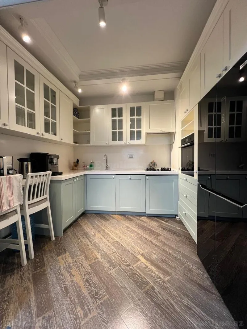 Satılır 3 otaqlı Mənzil Köhnə tikili 88 m² İnşaatçılar m. - şəkil 12