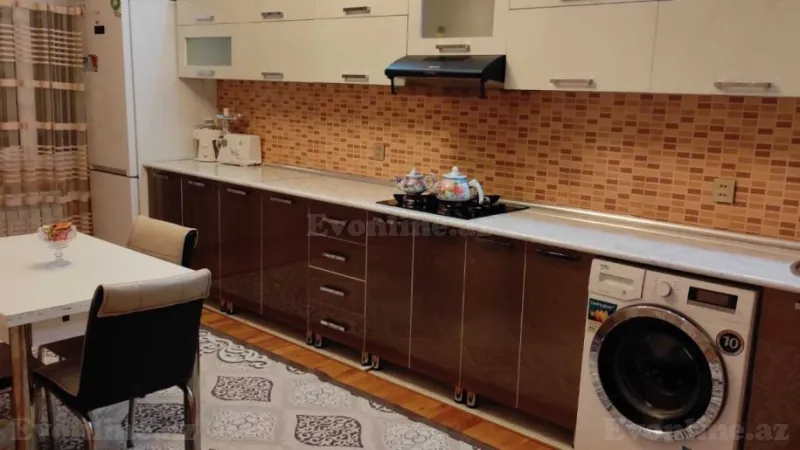 Kirayə verilir 3 otaqlı Mənzil Yeni tikili 130 m² İnşaatçılar m. - şəkil 6