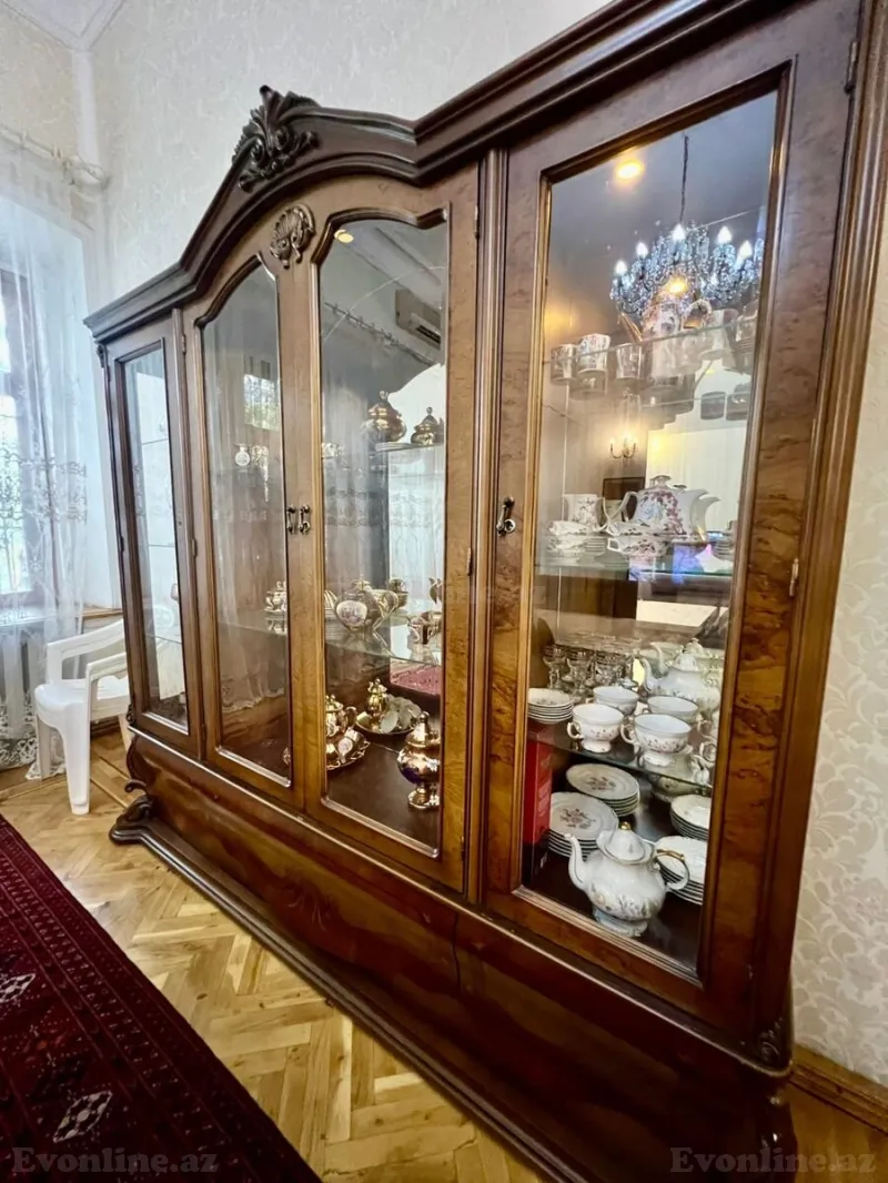 Kirayə verilir 3 otaqlı Mənzil Köhnə tikili 135 m² Sahil m. - şəkil 6