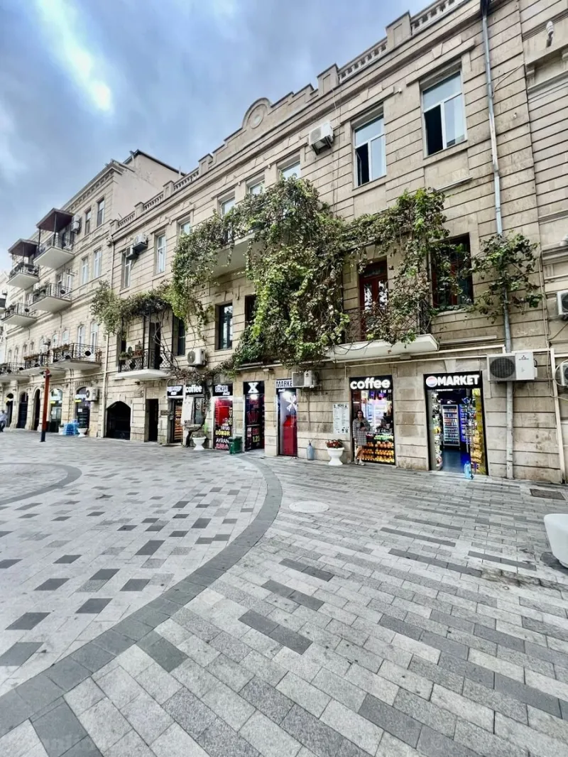 Kirayə verilir 3 otaqlı Mənzil Köhnə tikili 135 m² Sahil m. - şəkil 7