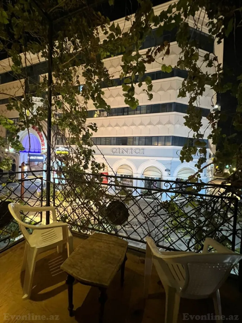 Kirayə verilir 3 otaqlı Mənzil Köhnə tikili 135 m² Sahil m. - şəkil 10