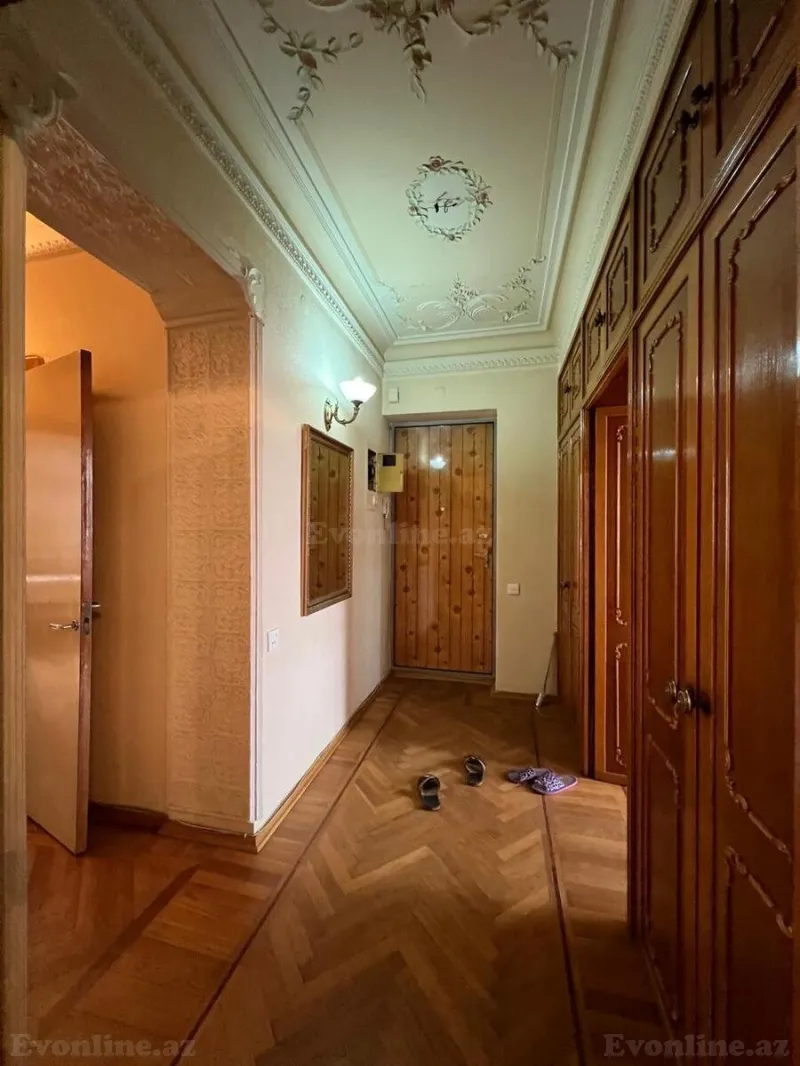Satılır 3 otaqlı Mənzil Köhnə tikili 90 m² Nəriman Nərimanov m. - şəkil 3