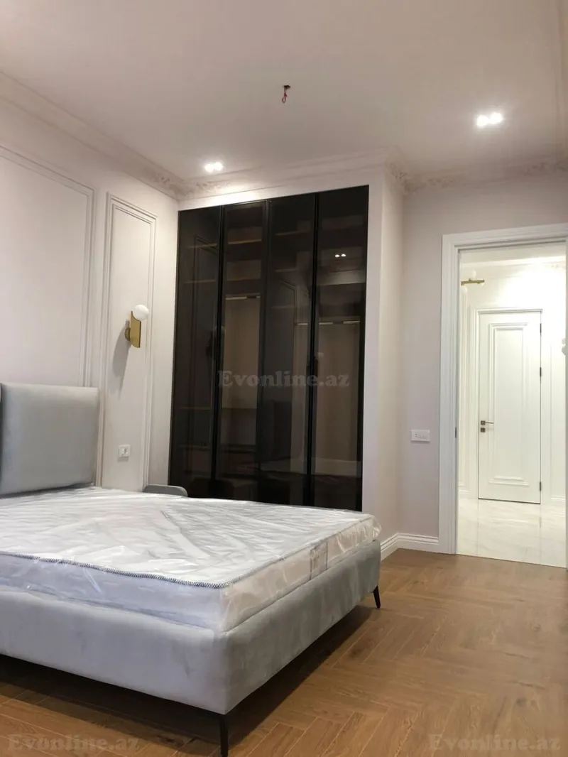 Satılır 4 otaqlı Mənzil Yeni tikili 140 m² 4-cü mikrorayon - şəkil 19