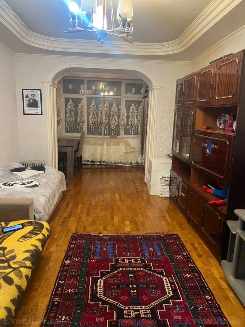 Kirayə verilir 3 otaqlı Mənzil Köhnə tikili 84 m² Elmlər Akademiyası m. - şəkil 3