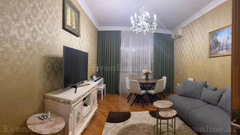 3 otaqlı Mənzil 90 m² 8-ci mikrorayon Satılır