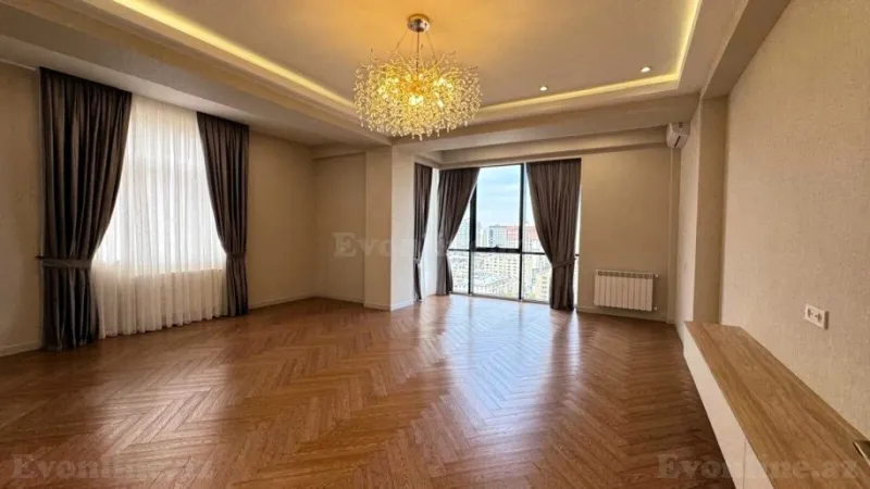 3 otaqlı Mənzil 128 m² 28 May m. Satılır
