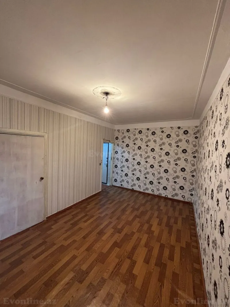 Satılır 2 otaqlı Mənzil Köhnə tikili 45 m² Nəsimi m. - şəkil 4