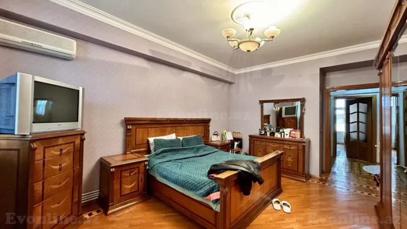 Satılır 3 otaqlı Mənzil Yeni tikili 137 m² 8 Noyabr m. - şəkil 13
