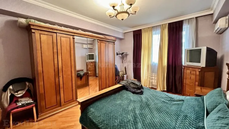 Satılır 3 otaqlı Mənzil Yeni tikili 137 m² 8 Noyabr m. - şəkil 14