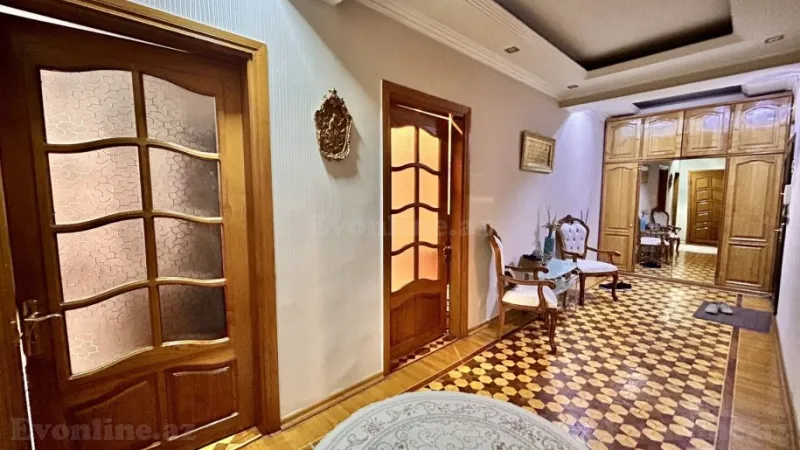Satılır 3 otaqlı Mənzil Yeni tikili 137 m² 8 Noyabr m. - şəkil 15