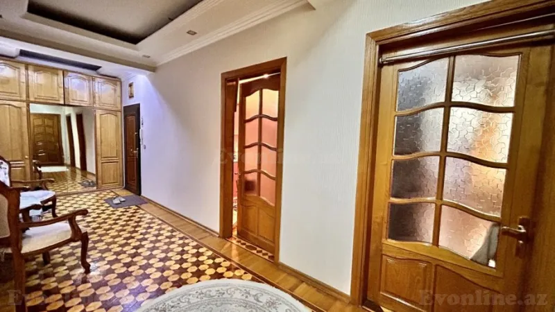 Satılır 3 otaqlı Mənzil Yeni tikili 137 m² 8 Noyabr m. - şəkil 16