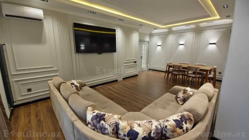 4 otaqlı Mənzil 140 m² 4-cü mikrorayon Satılır