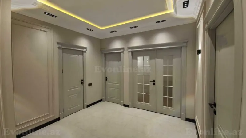 Satılır 4 otaqlı Mənzil Yeni tikili 140 m² 4-cü mikrorayon - şəkil 2