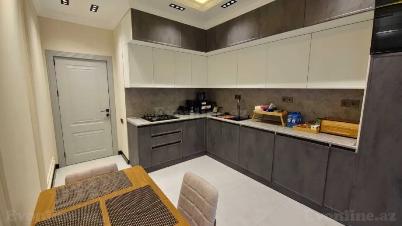 Satılır 4 otaqlı Mənzil Yeni tikili 140 m² 4-cü mikrorayon - şəkil 9