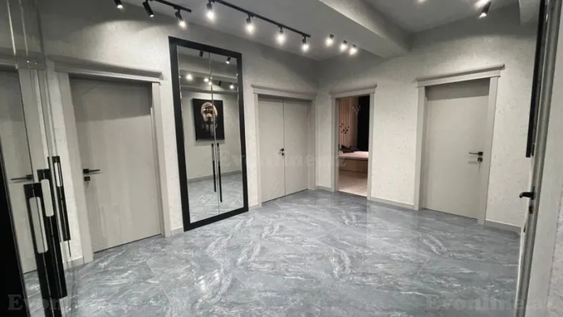 Kirayə verilir 3 otaqlı Mənzil Yeni tikili 157 m² Xətai r. - şəkil 8