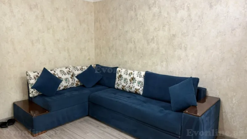 1 otaqlı Mənzil 38 m² Elmlər Akademiyası m. Satılır