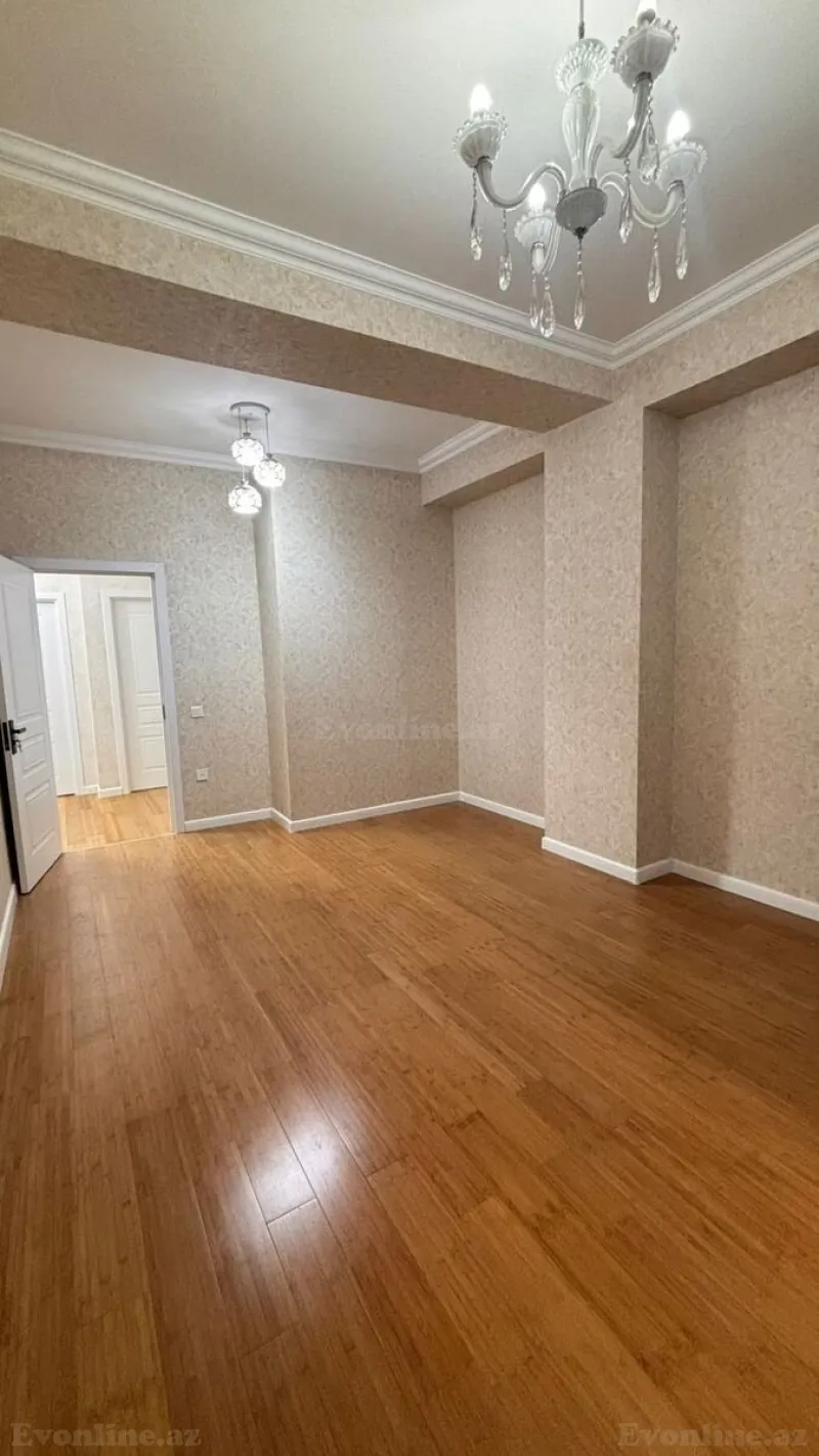 Satılır 2 otaqlı Mənzil Yeni tikili 80 m² İnşaatçılar m. - şəkil 5