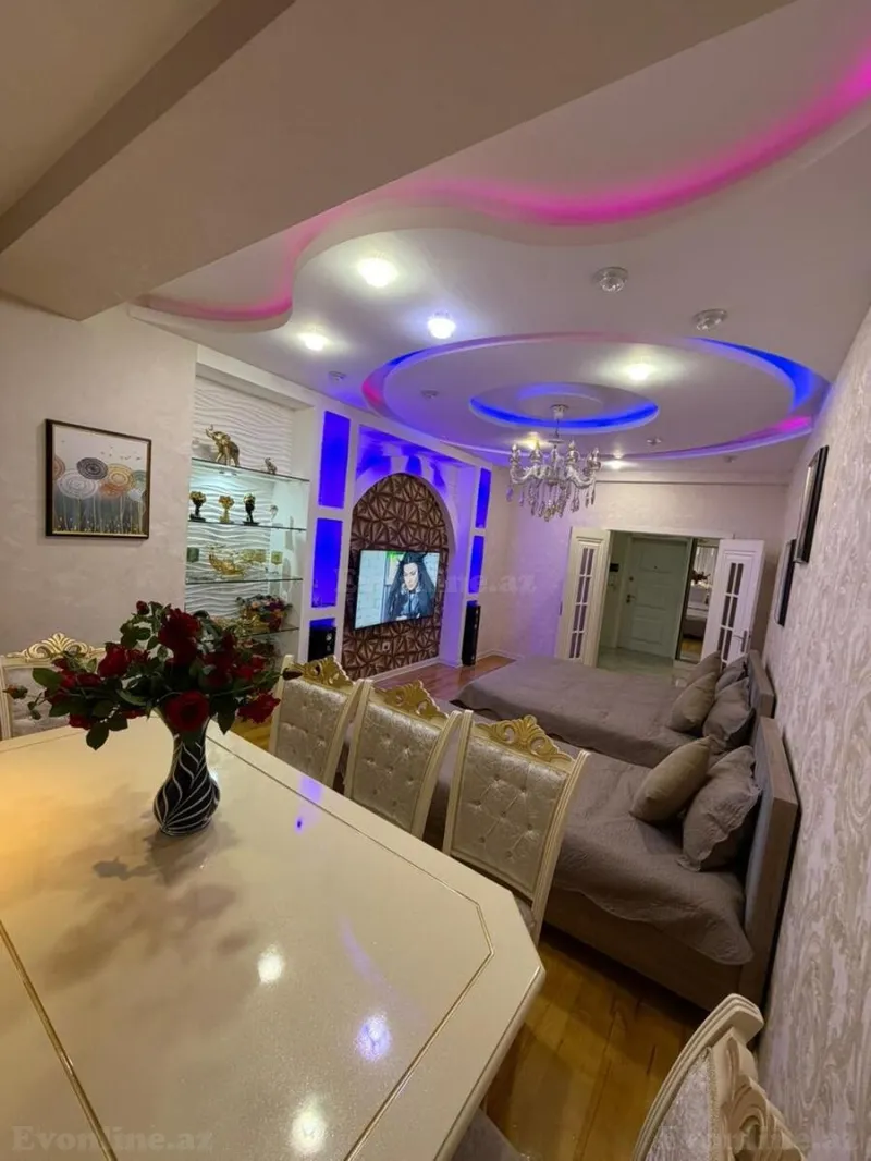 Satılır 2 otaqlı Mənzil Yeni tikili 105 m² Qara Qarayev m.