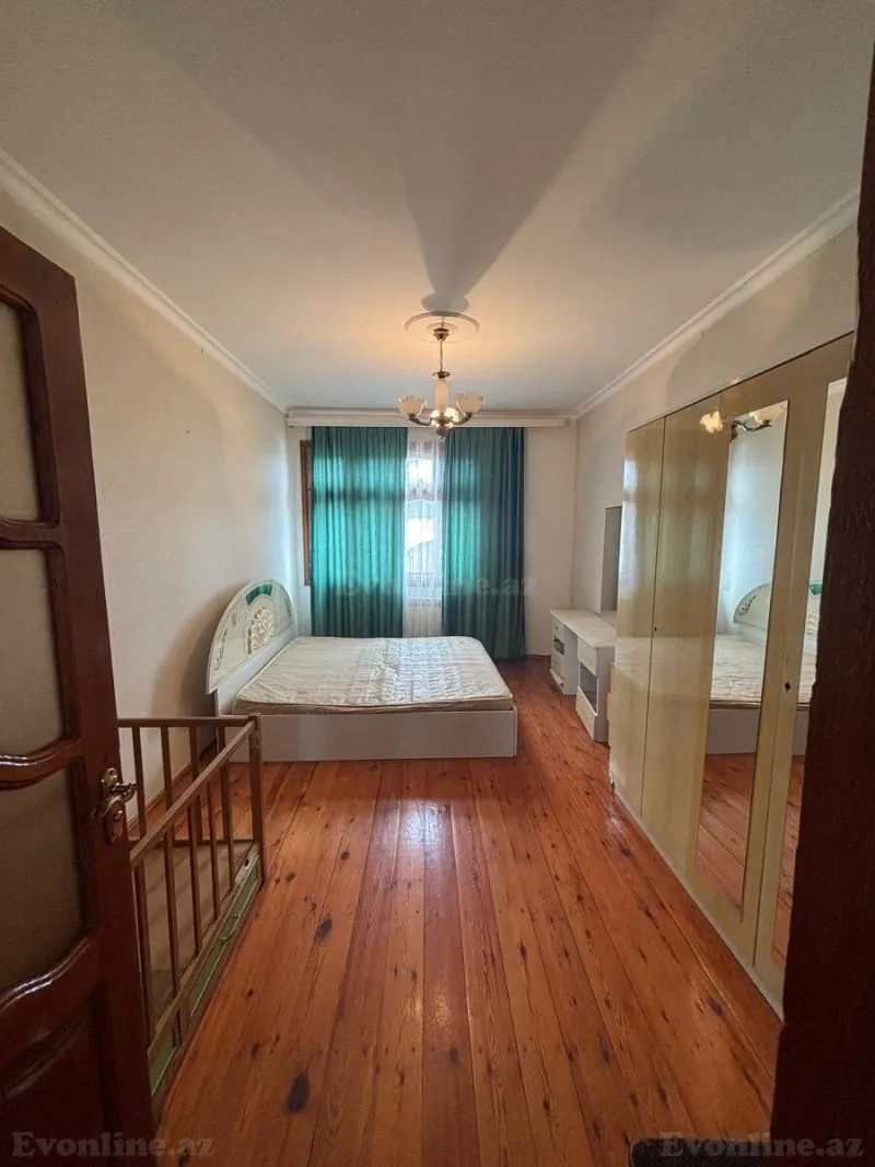Satılır 2 otaqlı Mənzil Köhnə tikili 55 m² 6-cı mikrorayon - şəkil 3