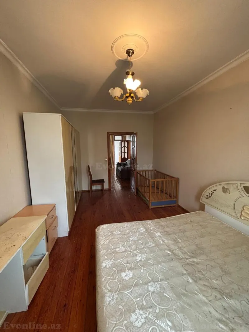 Satılır 2 otaqlı Mənzil Köhnə tikili 55 m² 6-cı mikrorayon - şəkil 4