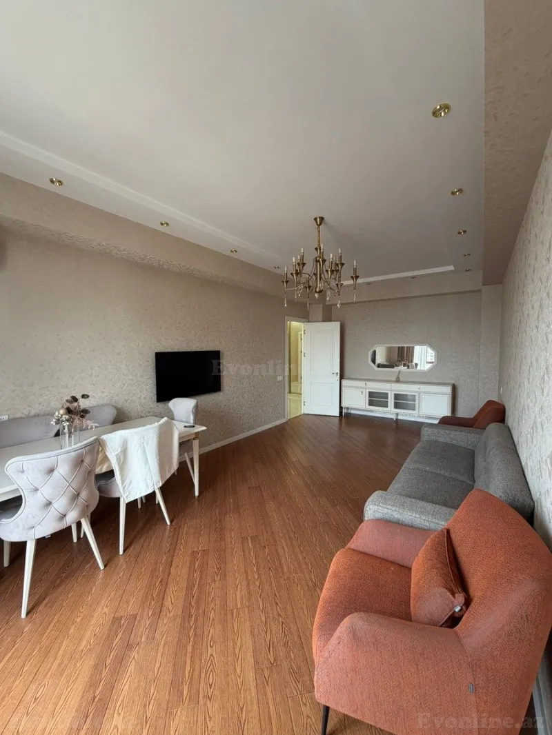 Kirayə verilir 3 otaqlı Mənzil Yeni tikili 120 m² İnşaatçılar m.