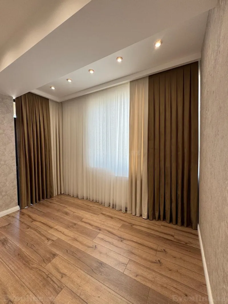 Satılır 4 otaqlı Mənzil Yeni tikili 110 m² 7-ci mikrorayon - şəkil 9