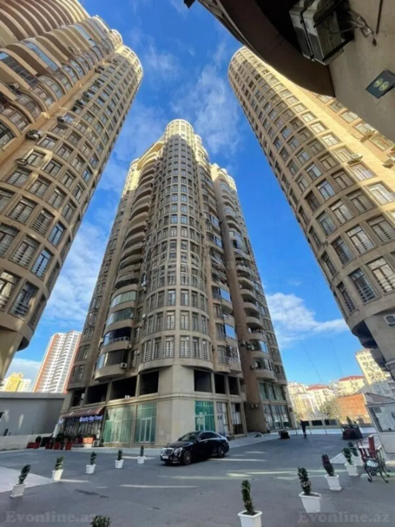 Satılır 3 otaqlı Mənzil Yeni tikili 160 m² Xətai m.